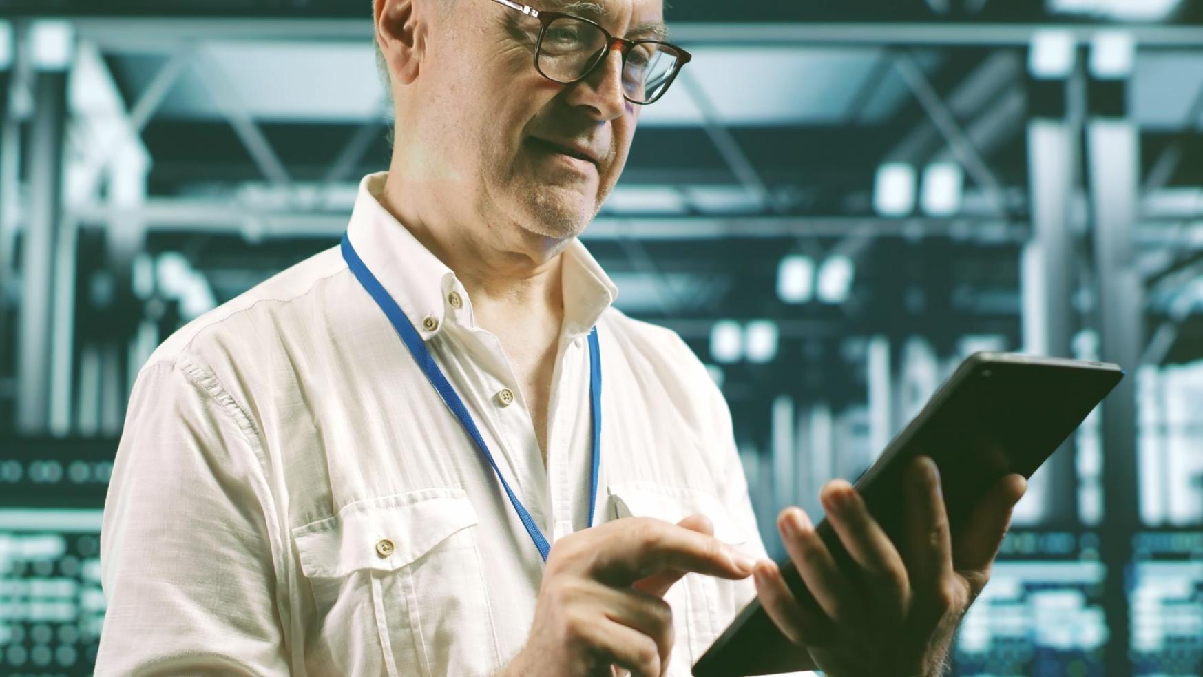 Profesionalus serverių ir tinklų valdymo darbas